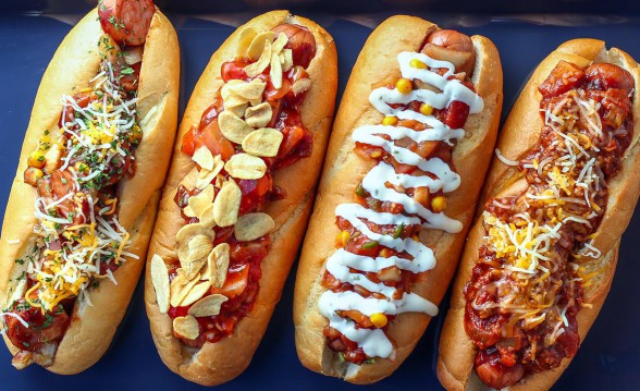 Pyszny hot-dog z kabanosami dla dzieci